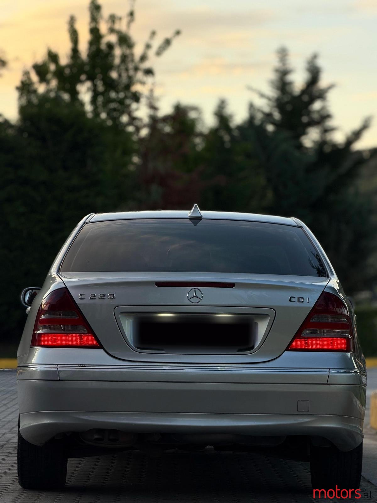 2006' Mercedes-Benz 220 photo #5