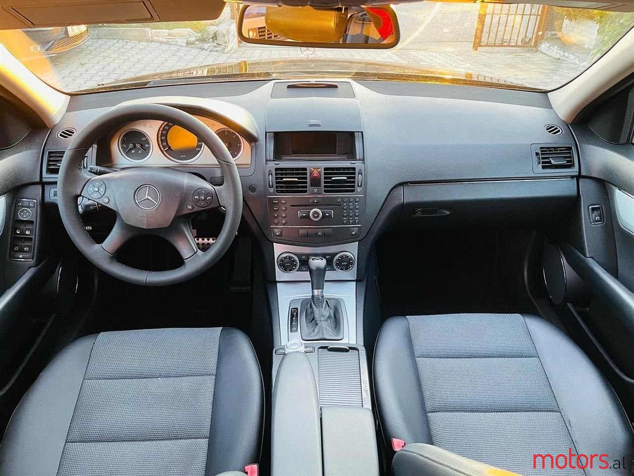 2008' Mercedes-Benz C 220 photo #5