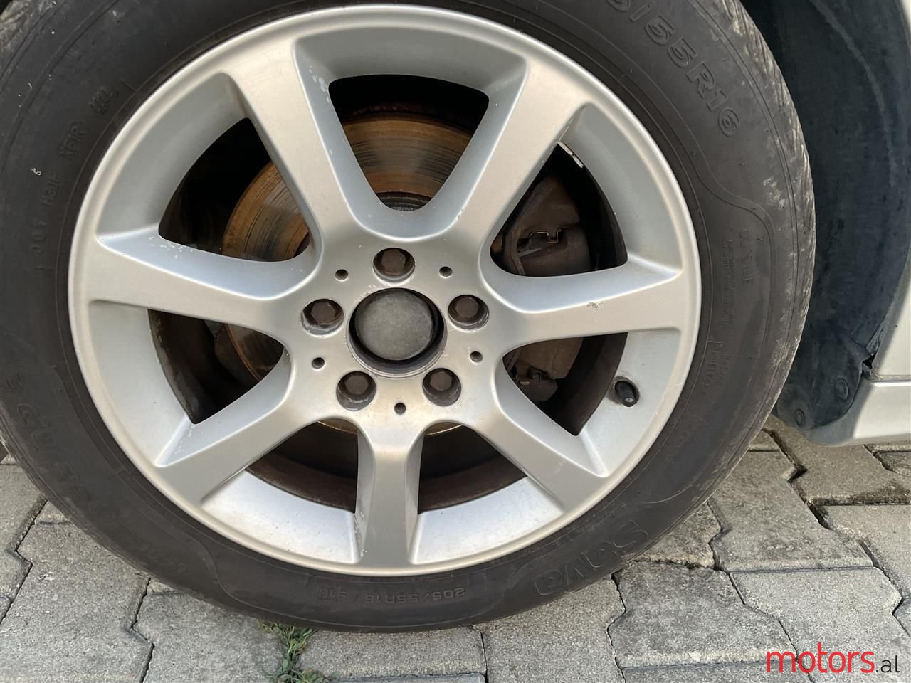 2004' Mercedes-Benz C 200 photo #4