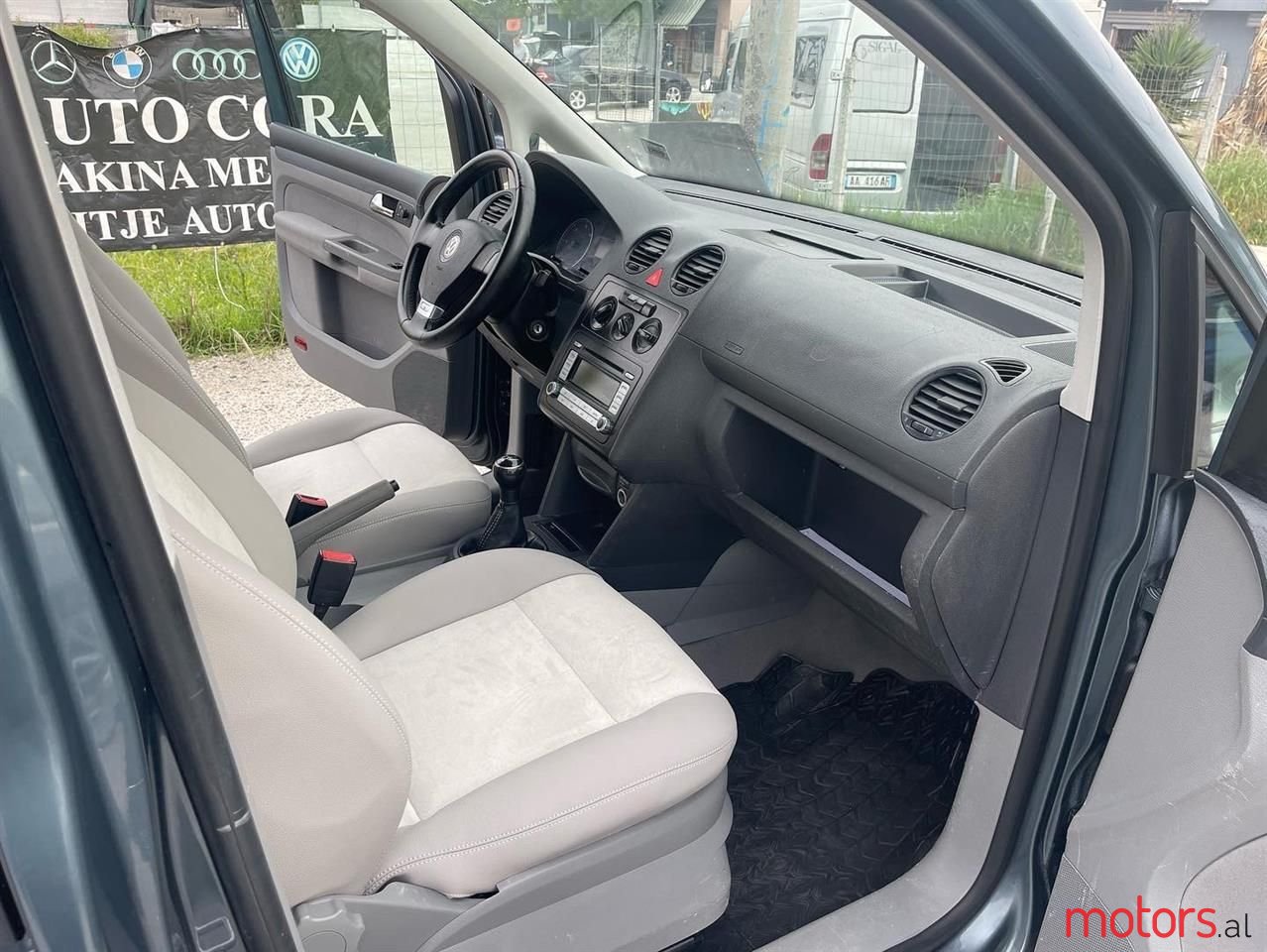 2006' Volkswagen Caddy photo #5