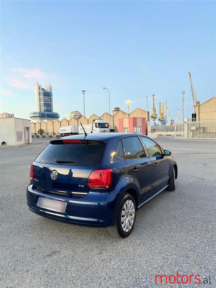 2010' Volkswagen Polo photo #3