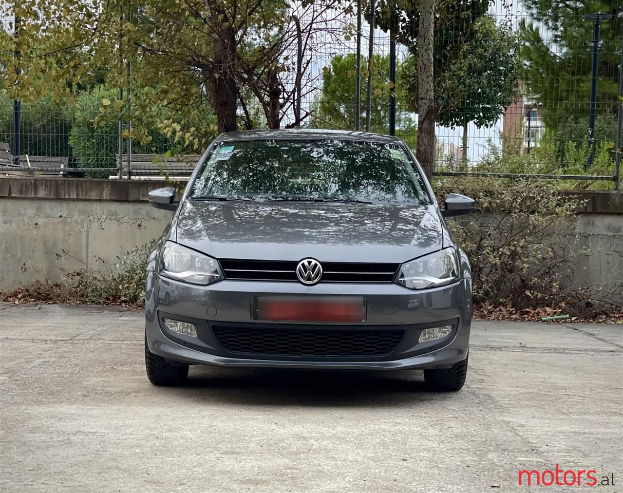 2013' Volkswagen Polo photo #3