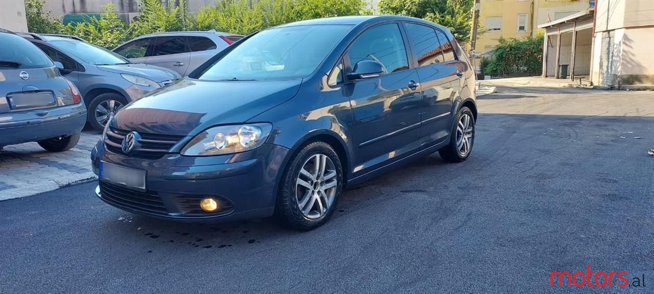 2007' Volkswagen Golf Plus photo #1