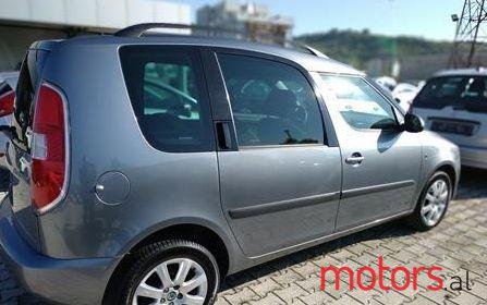 2009' Skoda Roomster photo #1