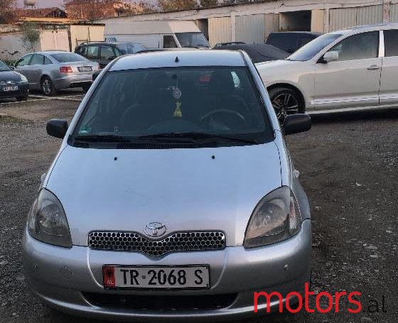 2001' Toyota Yaris photo #1