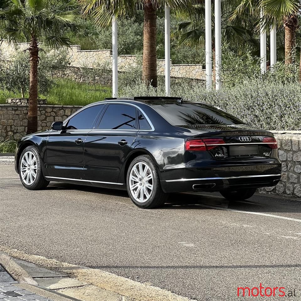 2015' Audi A8 photo #2