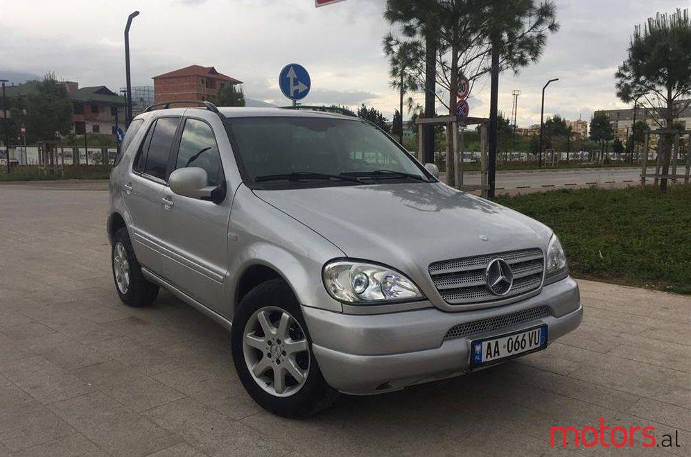 2001' Mercedes-Benz ML 270 photo #1