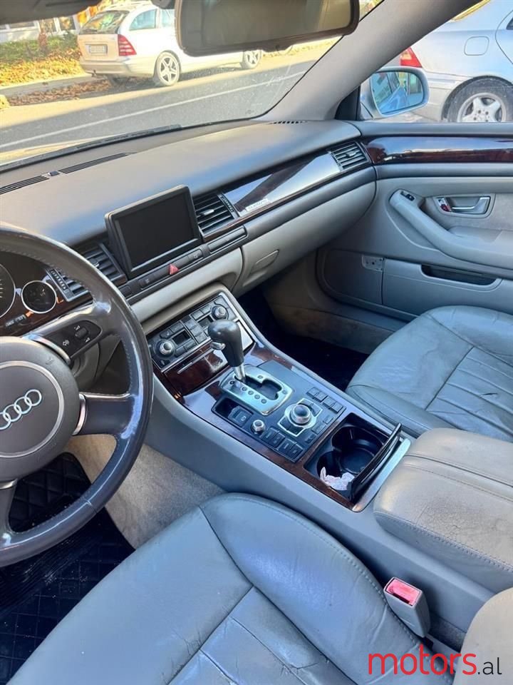 2006' Audi A8 photo #2