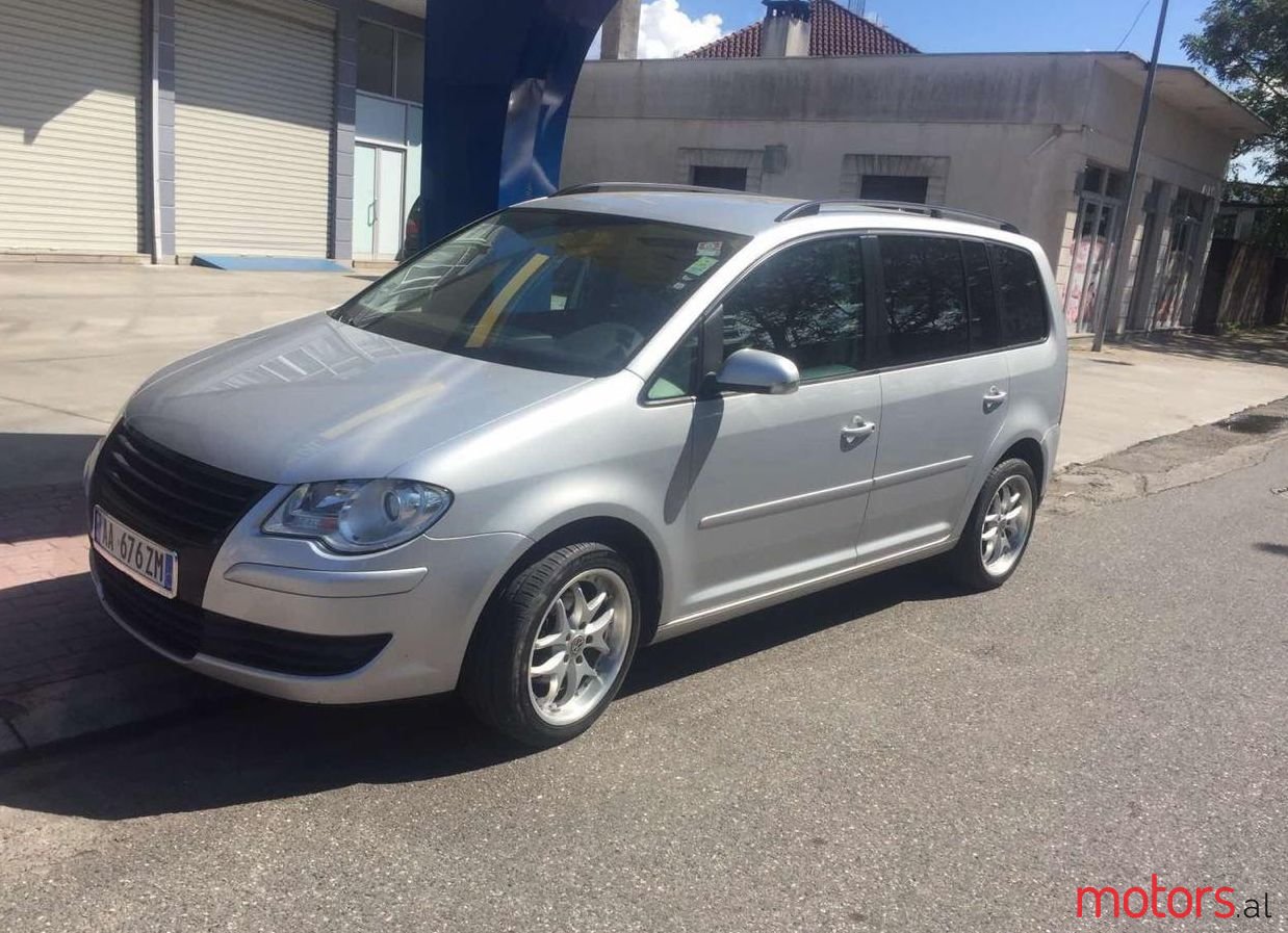 2008' Volkswagen Sharan photo #1