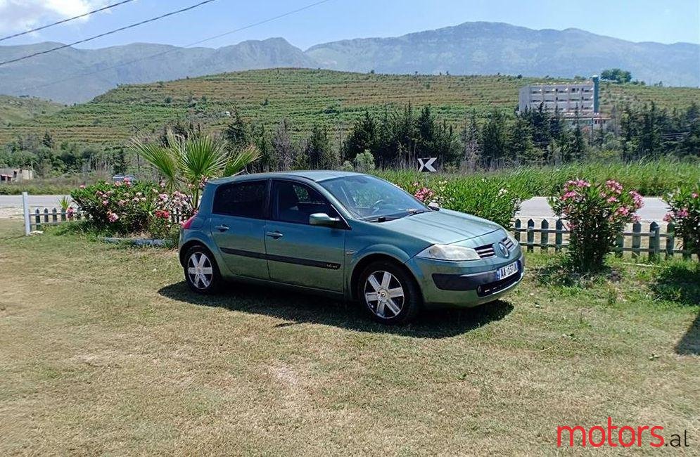 2004' Renault Megane photo #1