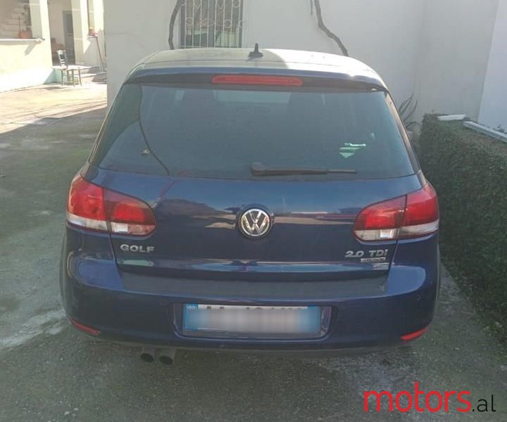 2009' Volkswagen Golf photo #3
