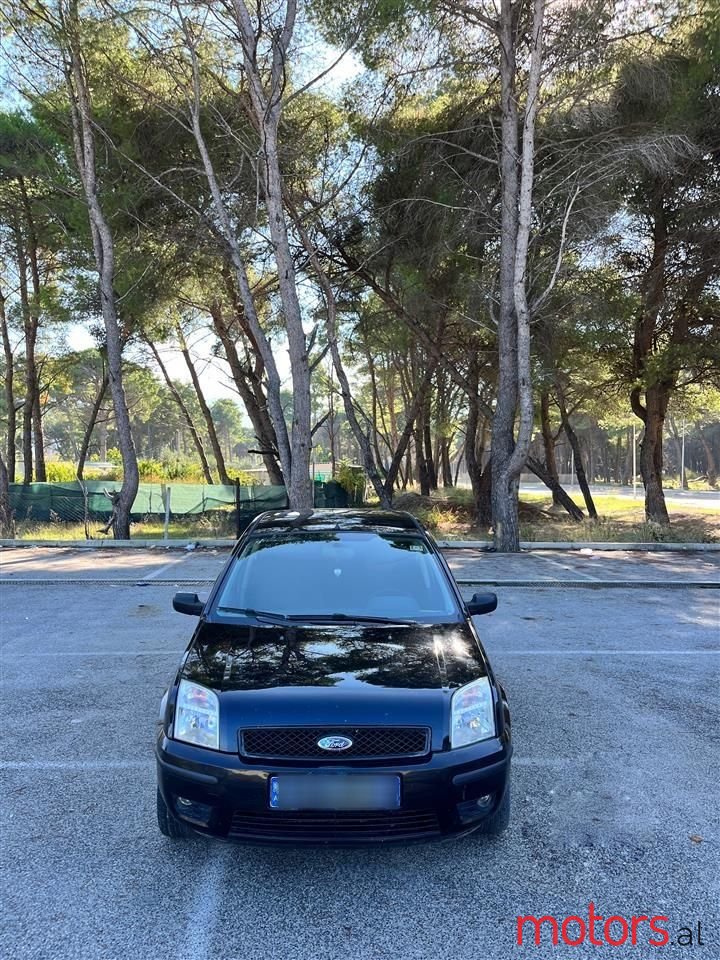 2004' Ford Fusion photo #1