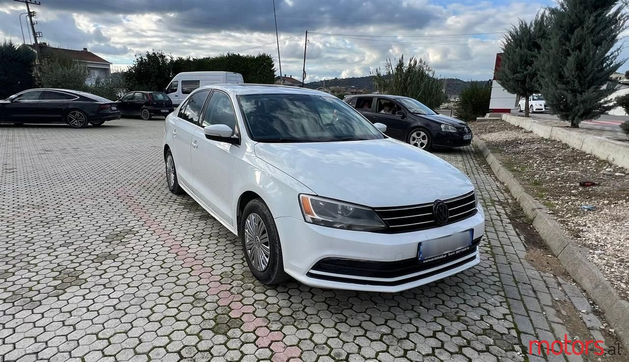 2015' Volkswagen Jetta photo #2