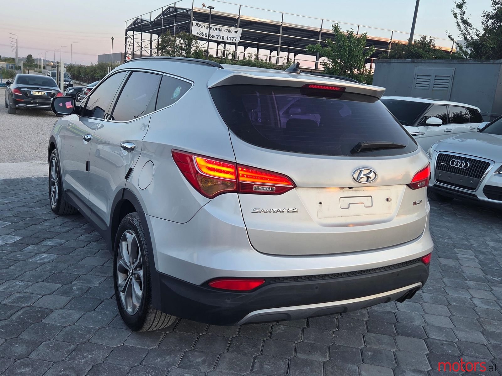 2013' Hyundai Santa Fe photo #3