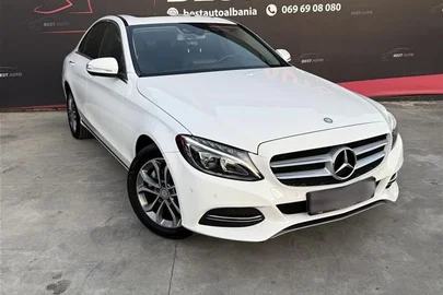 2015' Mercedes-Benz C 220