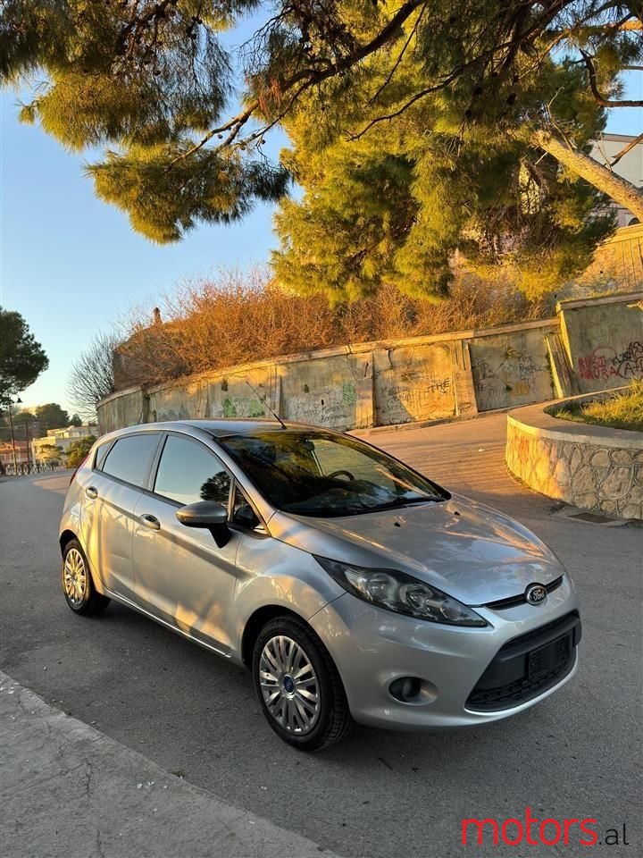 2011' Ford Fiesta photo #6