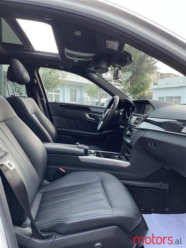2014' Mercedes-Benz E 250 photo #3