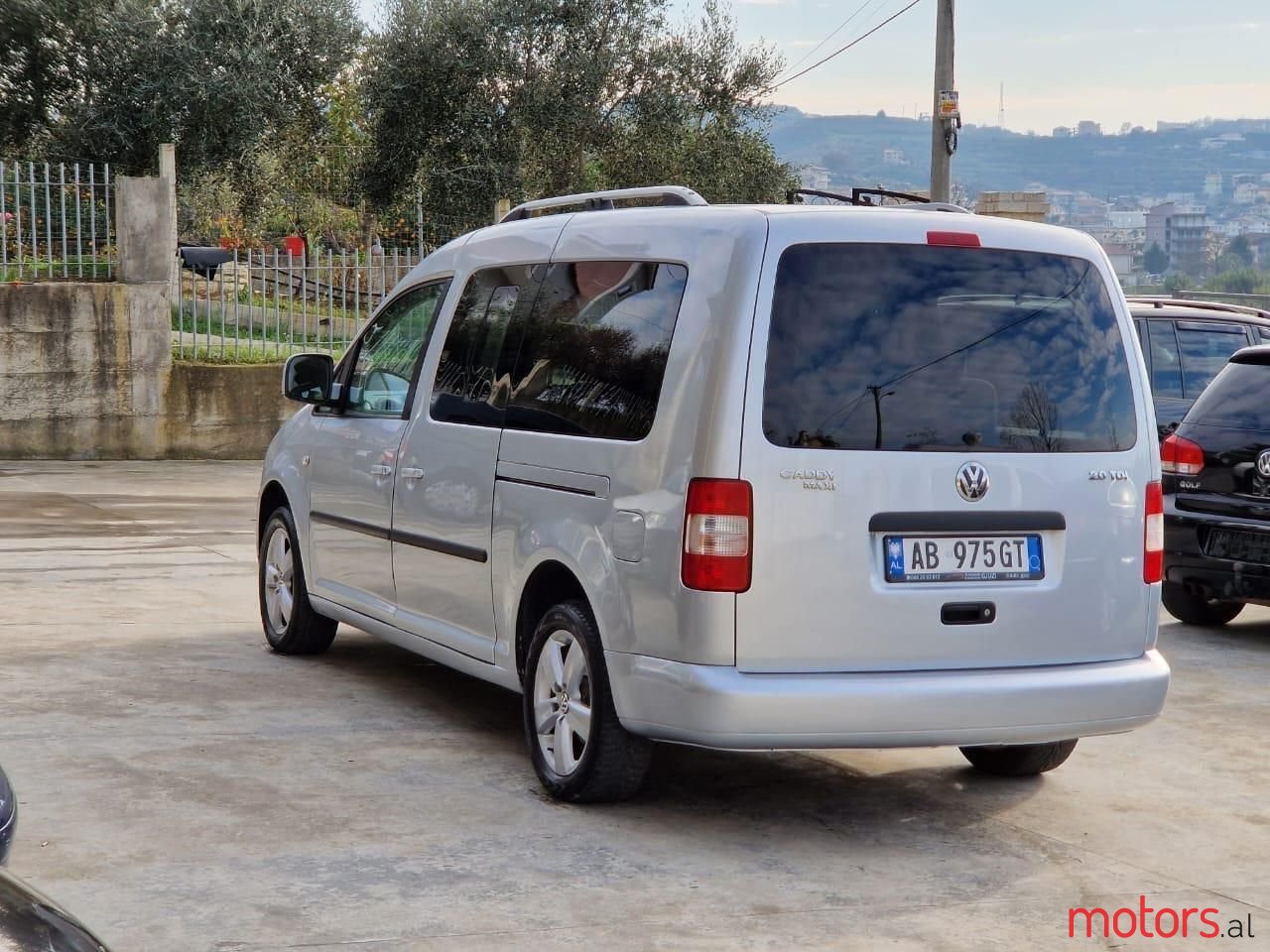 2010' Volkswagen Caddy photo #3
