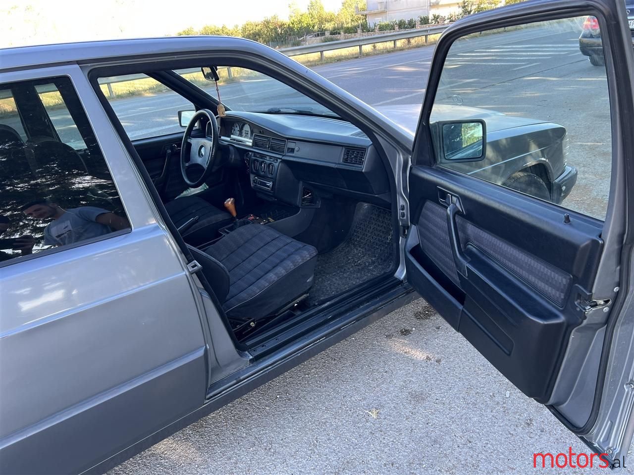 1992' Mercedes-Benz 200 photo #6