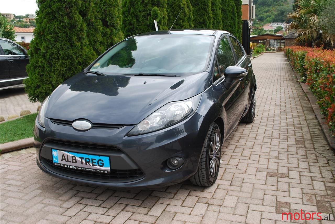 2010' Ford Fiesta photo #1