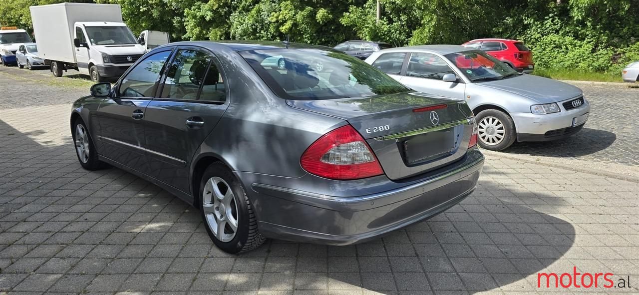 2007' Mercedes-Benz E 280 photo #2