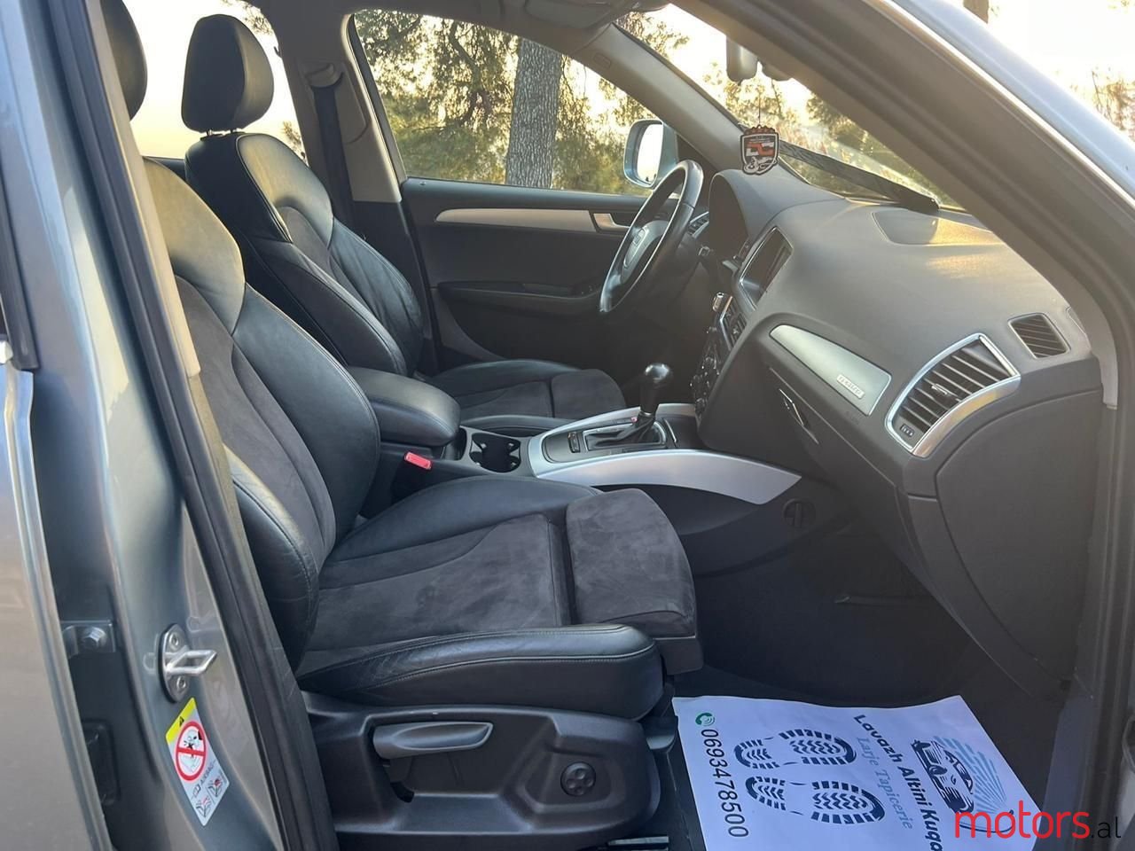 2011' Audi Q5 photo #6