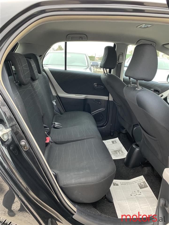 2006' Toyota Yaris photo #4