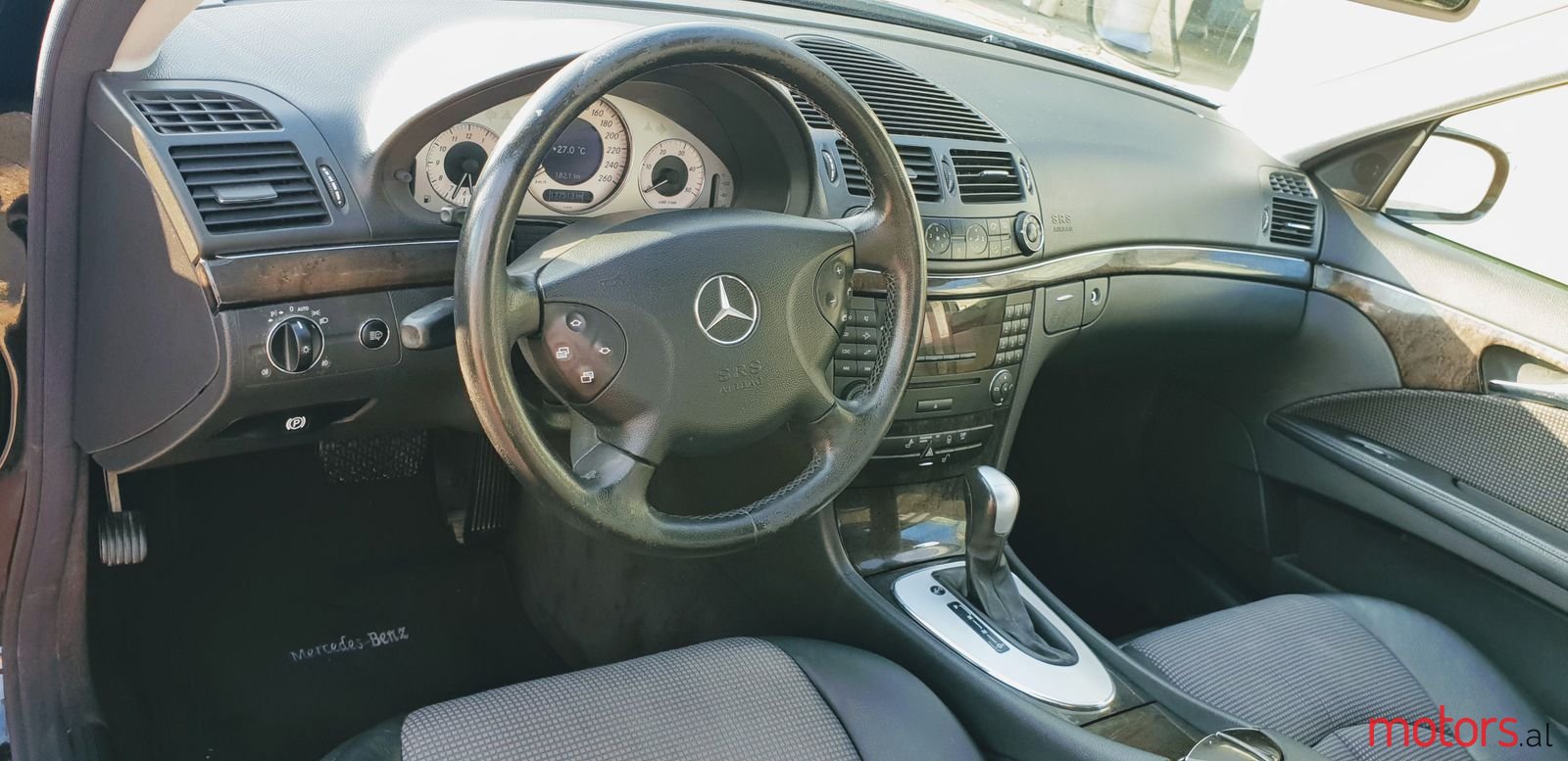 2004' Mercedes-Benz 260E photo #6