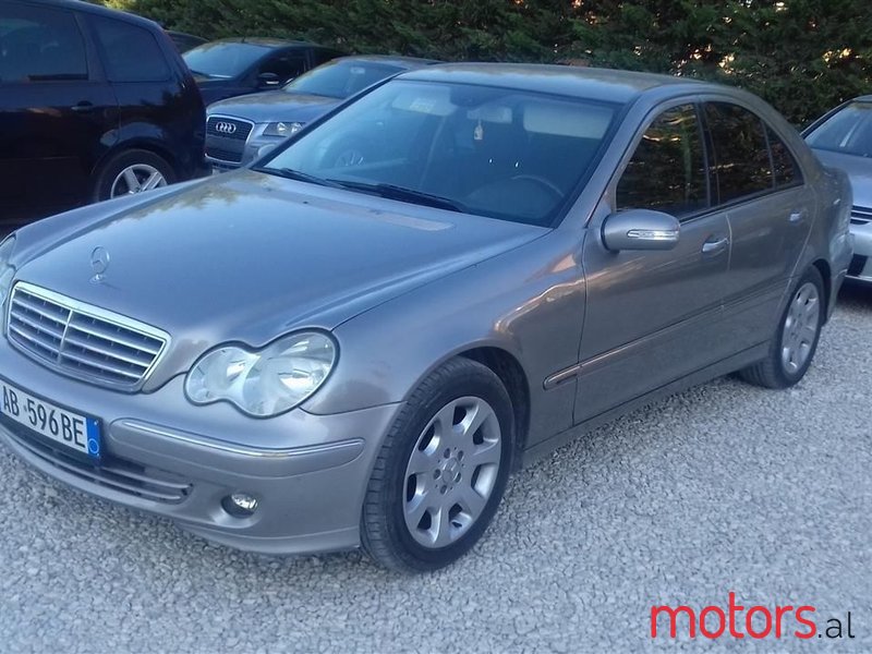 2006' Mercedes-Benz C 220 photo #2