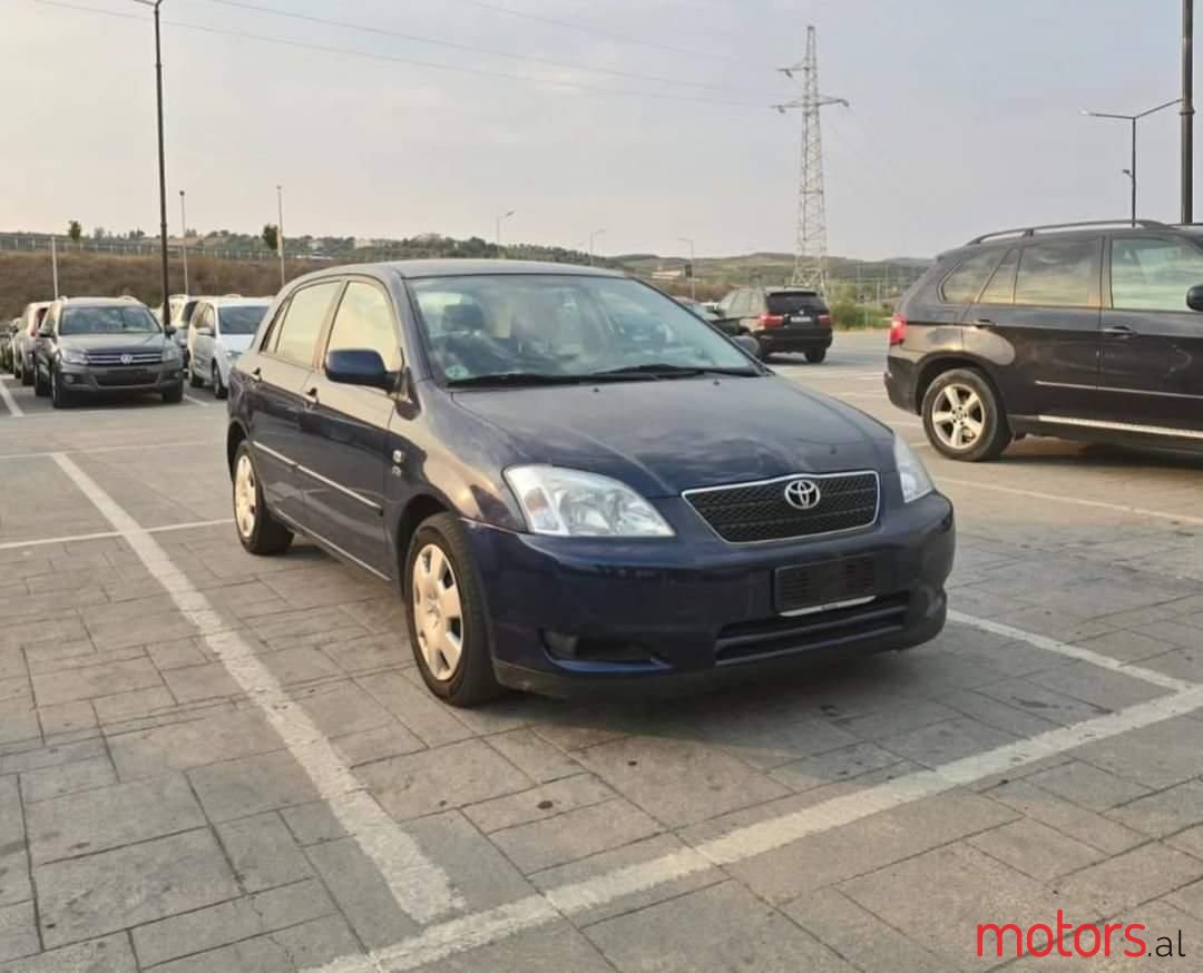 2004' Toyota Corolla photo #1