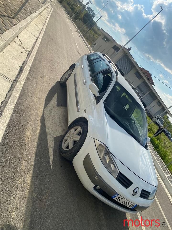 2004' Renault Megane photo #6