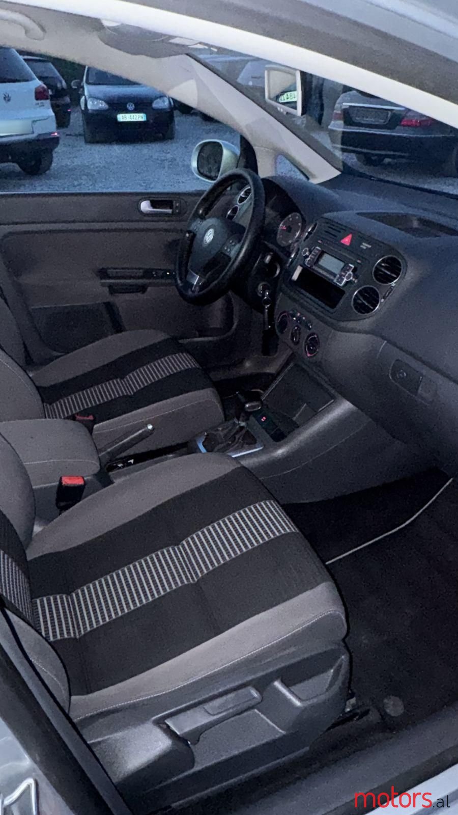 2008' Volkswagen Golf Plus photo #1