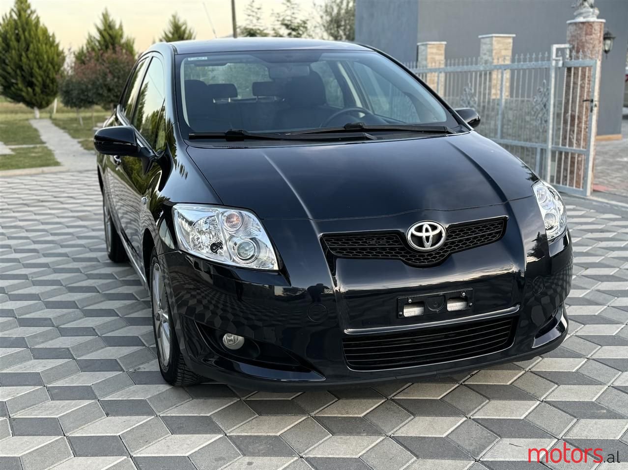 2008' Toyota Auris photo #6
