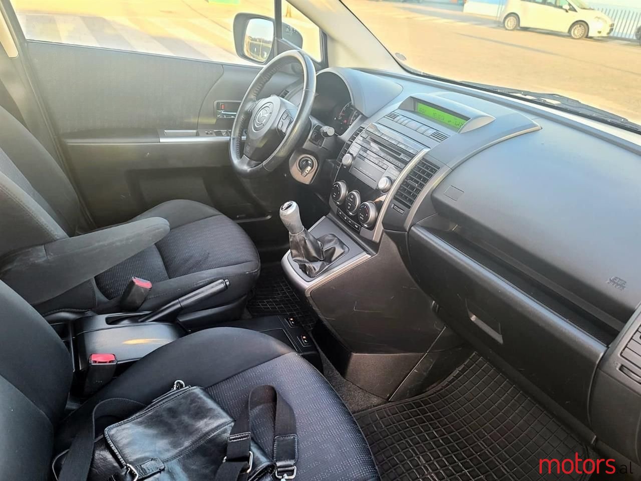 2010' Mazda 5 photo #6