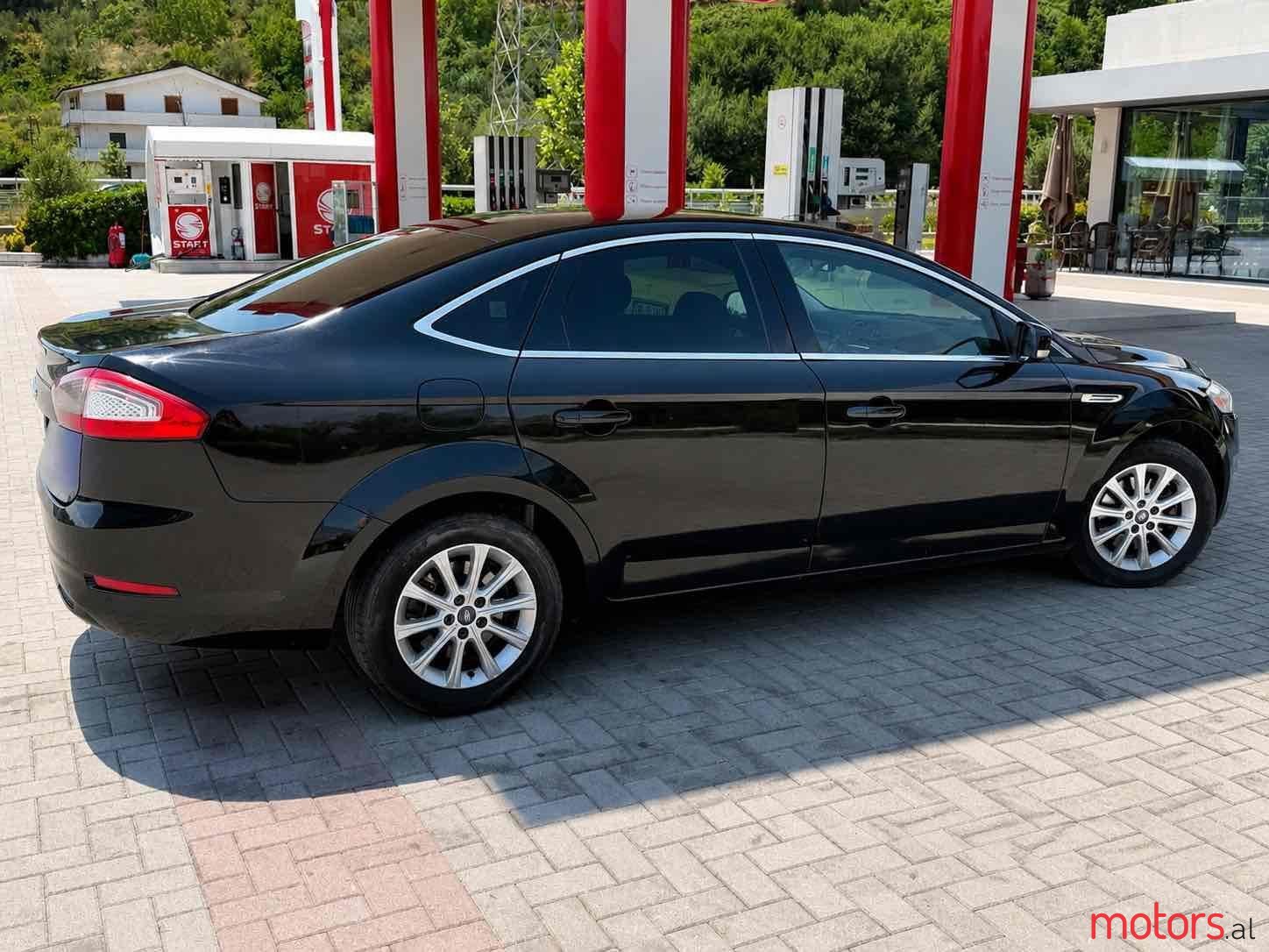 2013' Ford Mondeo photo #4