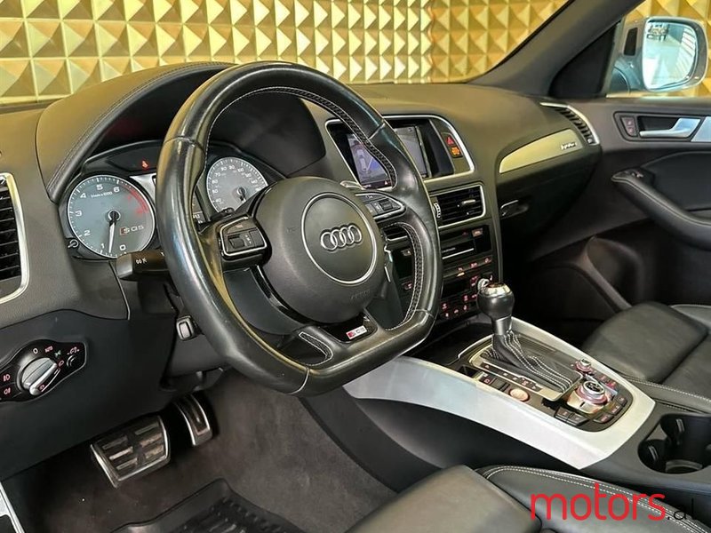2015' Audi SQ5 photo #5