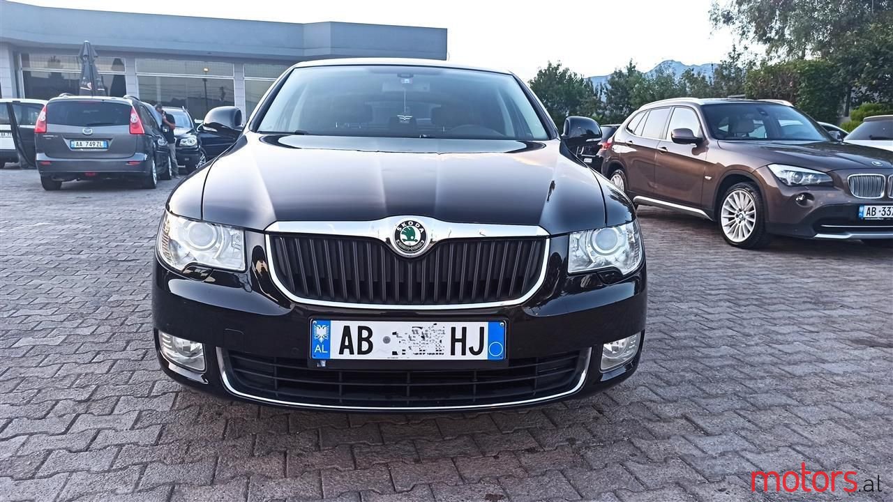 2009' Skoda Superb photo #6