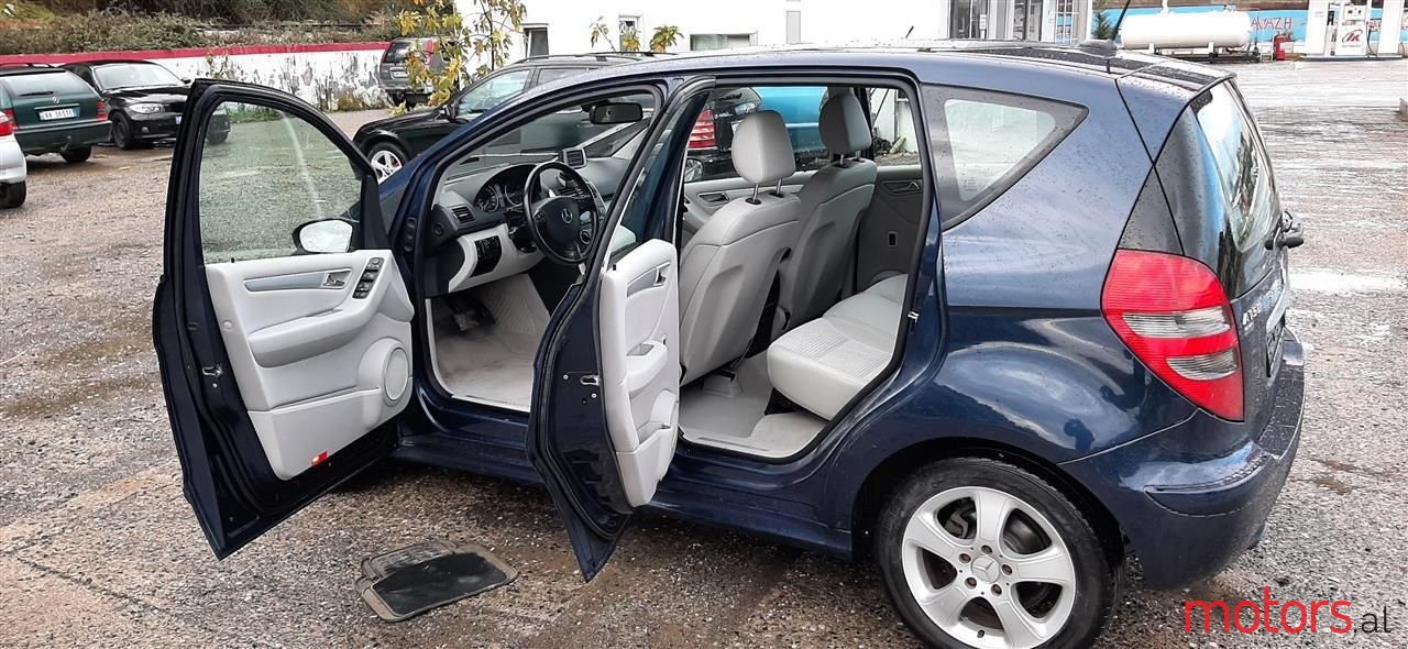 2007' Mercedes-Benz A 150 photo #3