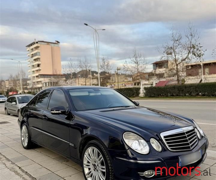 2007' Mercedes-Benz E 300 photo #2