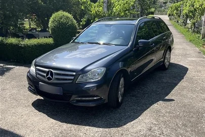 2009' Mercedes-Benz 200
