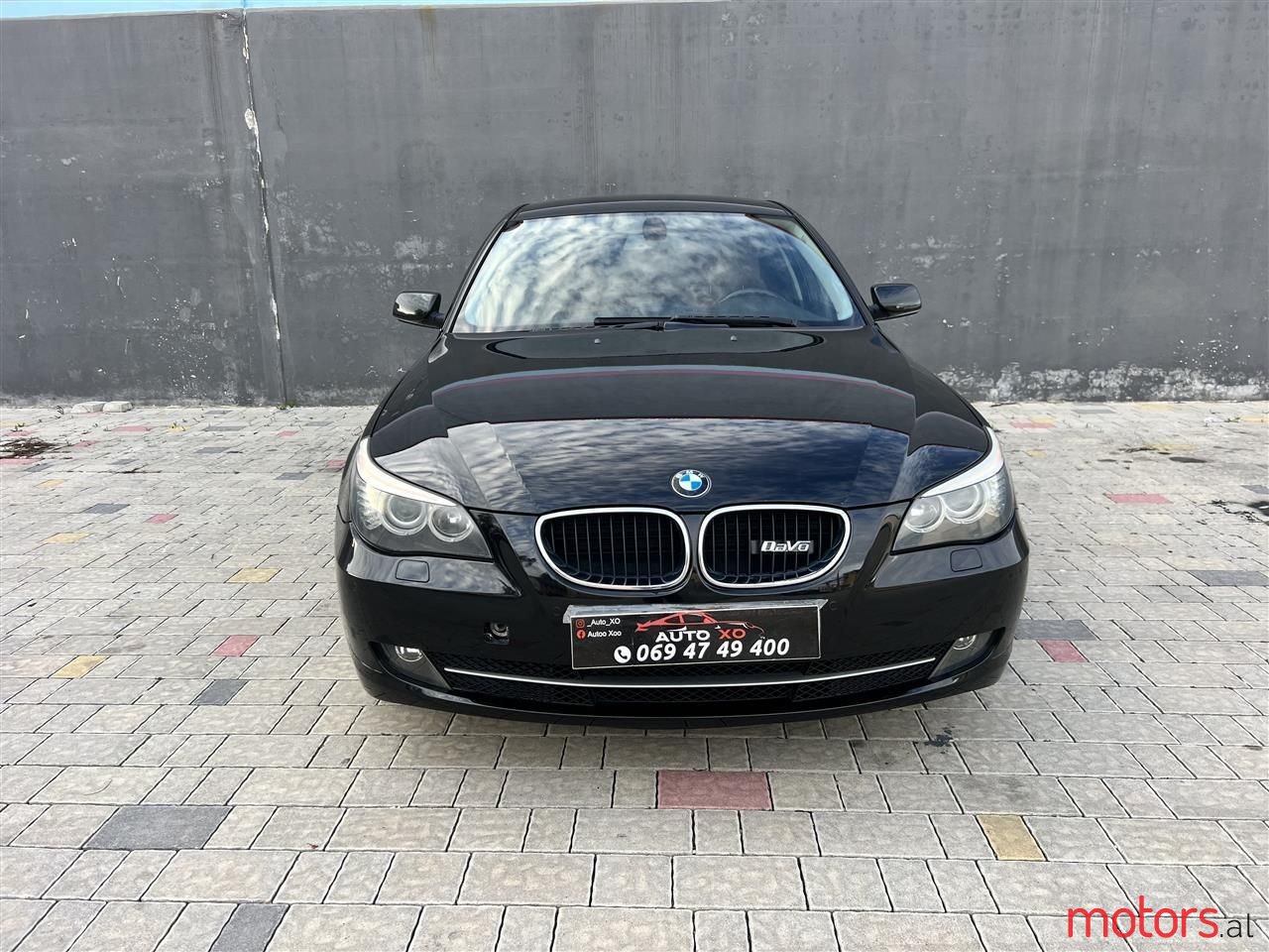 2008' BMW 520 photo #1