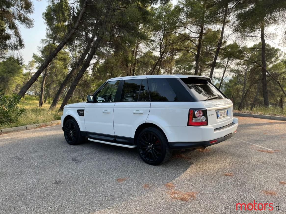 2013' Land Rover Range Rover Sport photo #2