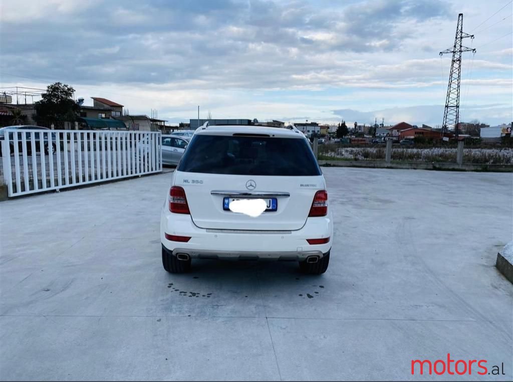 2011' Mercedes-Benz ML 350 photo #2