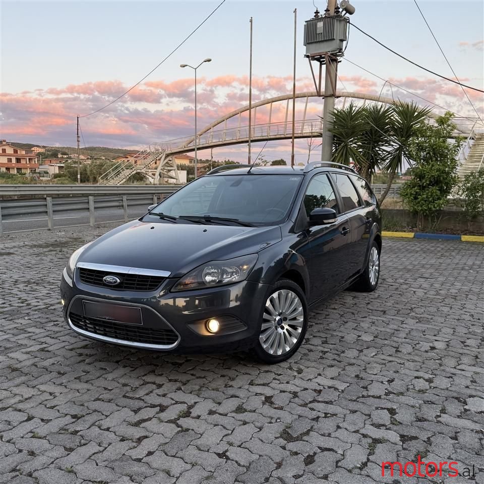 2009' Ford Focus photo #4