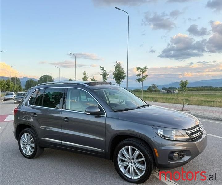2013' Volkswagen Tiguan photo #6