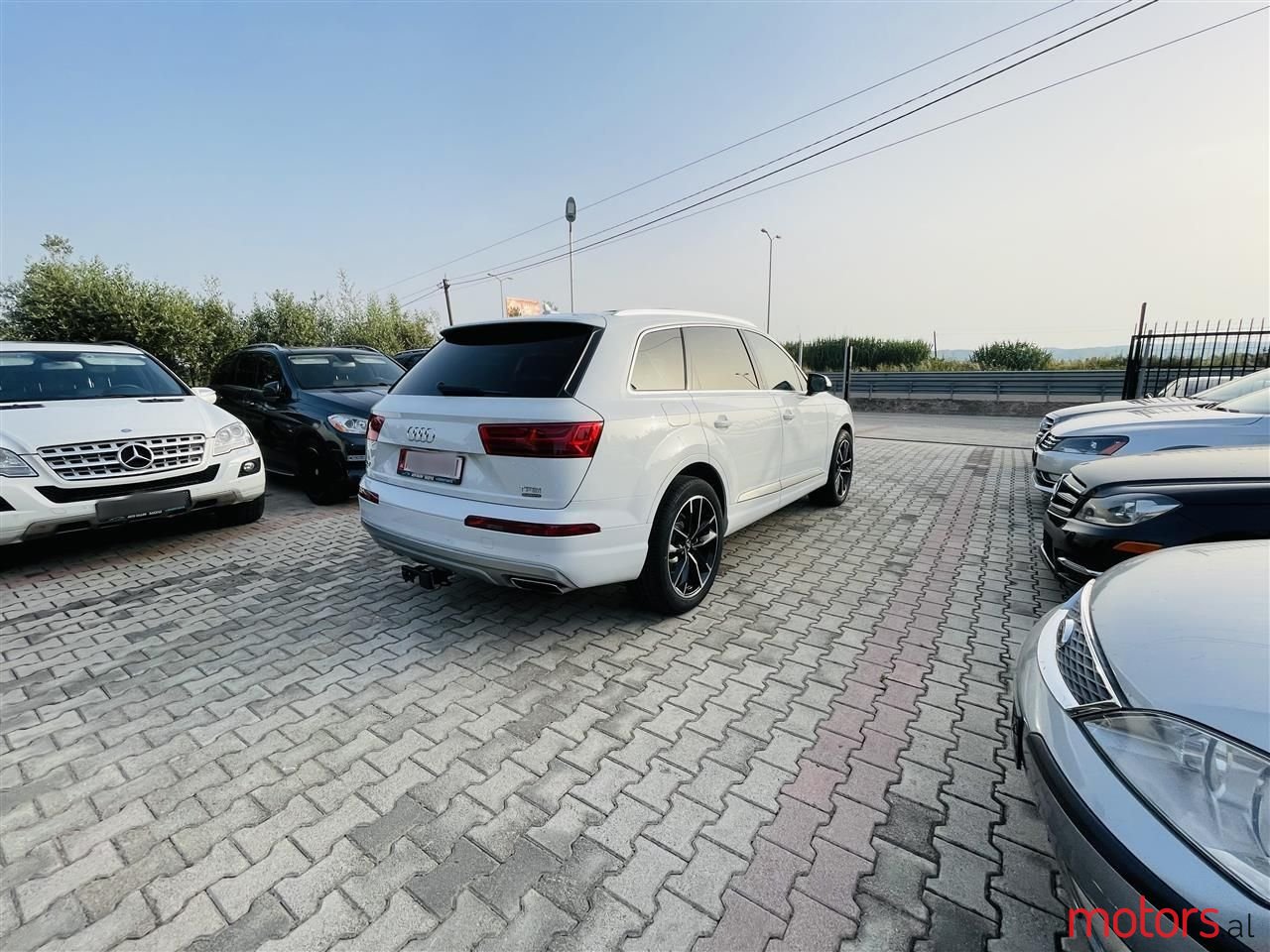 2017' Audi Q7 photo #2
