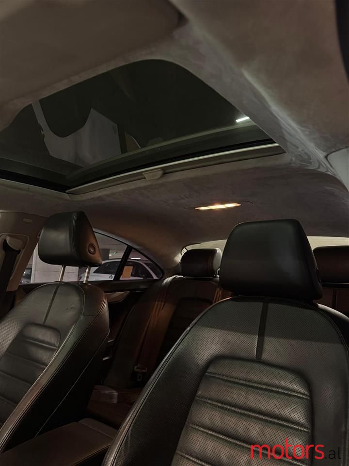 2010' Volkswagen photo #5