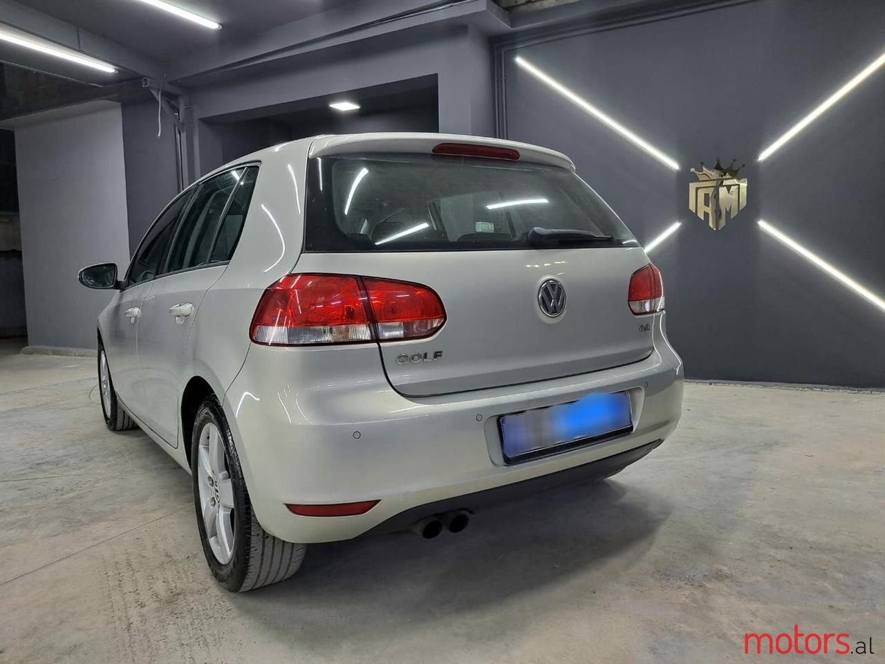 2010' Volkswagen Golf photo #2