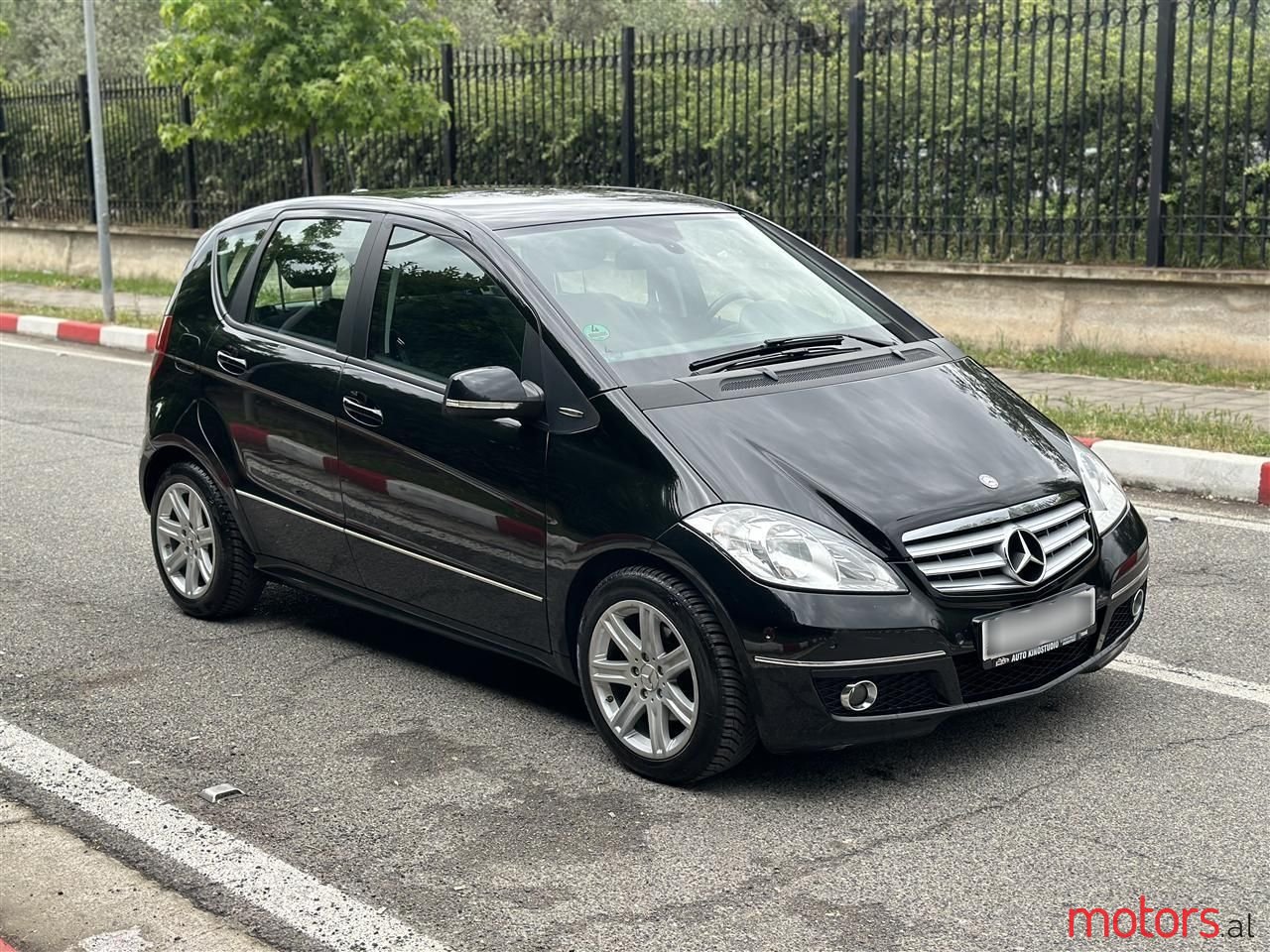 2010' Mercedes-Benz A 180 photo #5