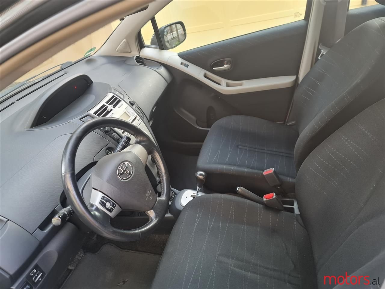2006' Toyota Yaris photo #6